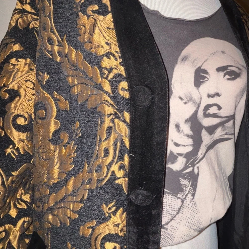 ✨ Baroque Brocade Velvet Trim Statement Jacket 🖤💛 - Picture 3 of 8
